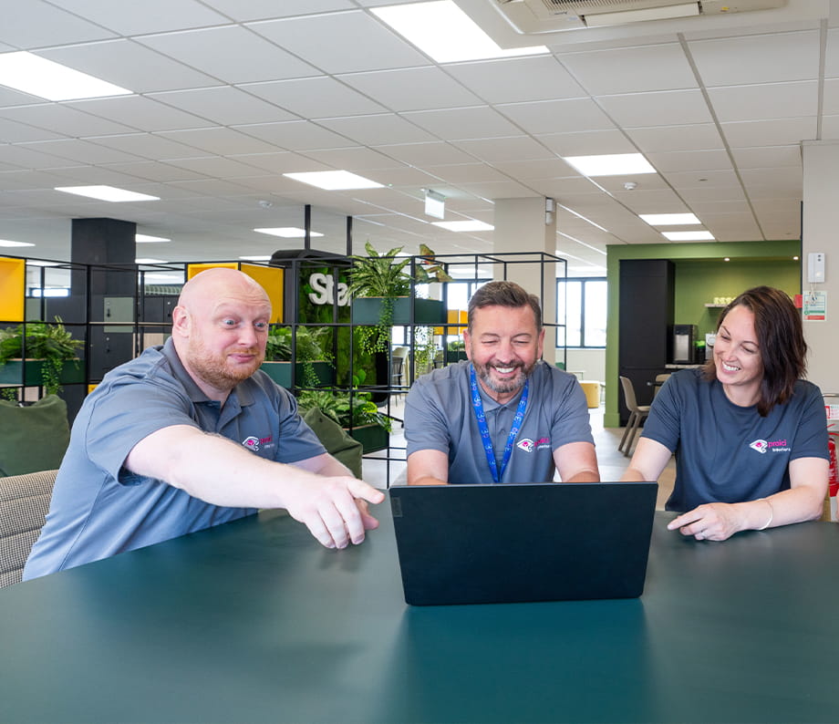 Proici fit out team on active project site