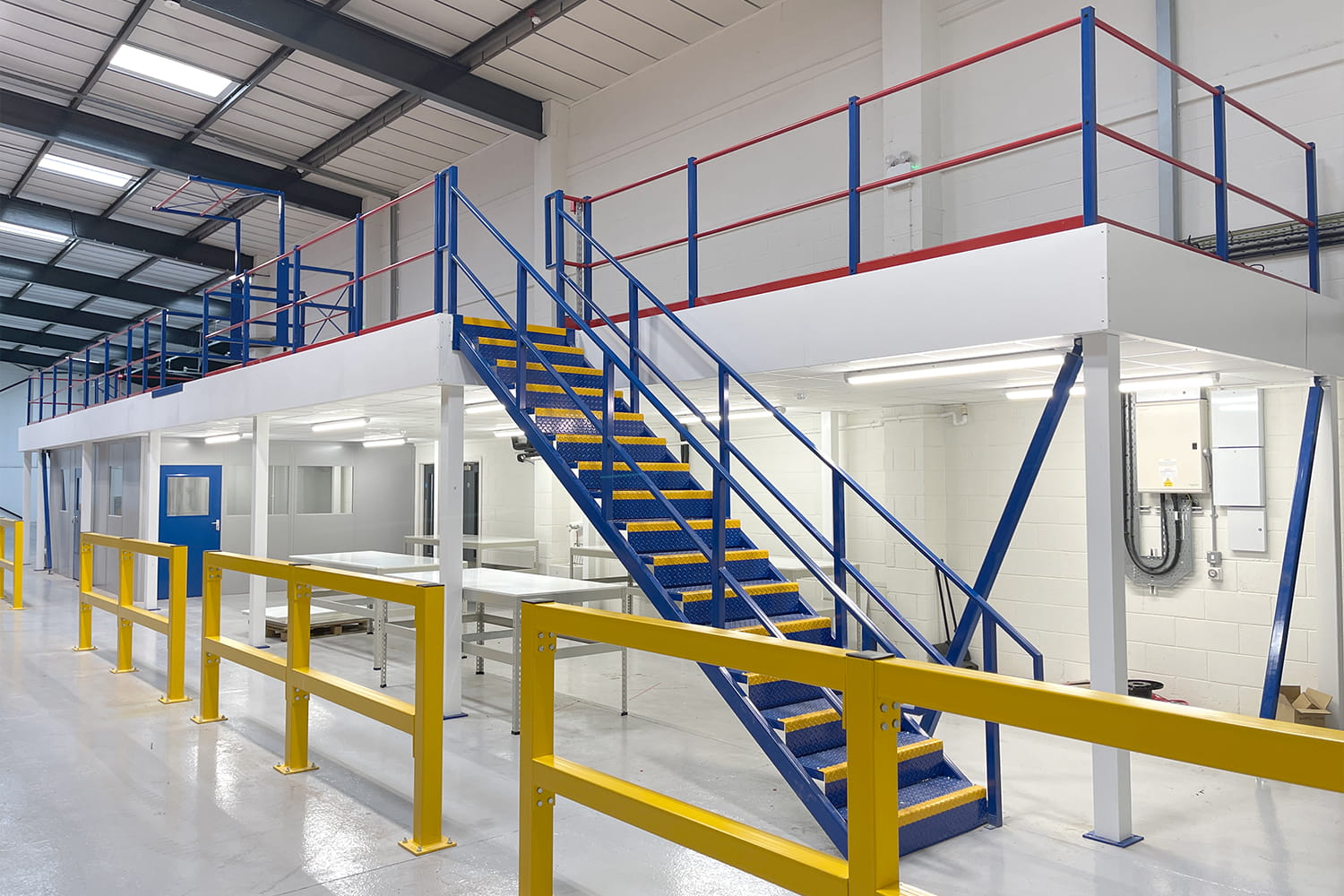 warehouse mezzanine floor installation in leeds
